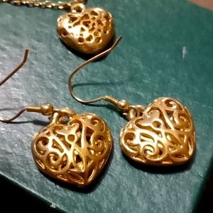 Filigree hearts necklace and earring set